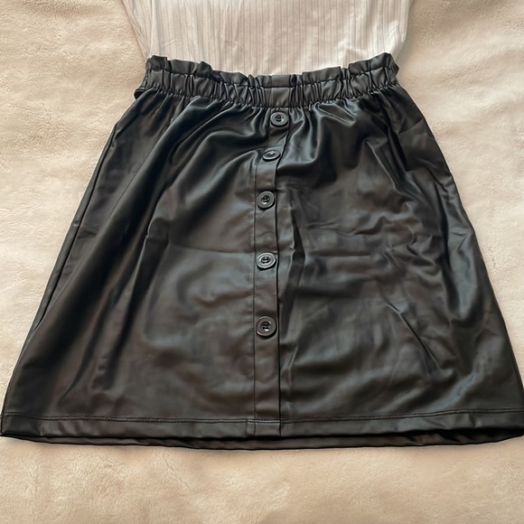 No Comment dress with black button skirt Size Small - Picture 5 of 8